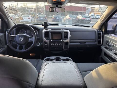 2013 RAM 1500 SLT