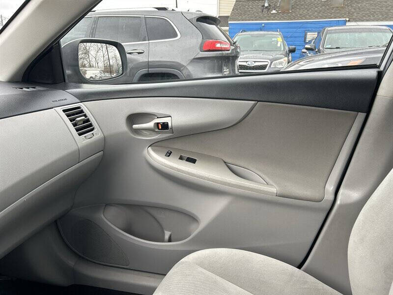 2013 Toyota Corolla LE