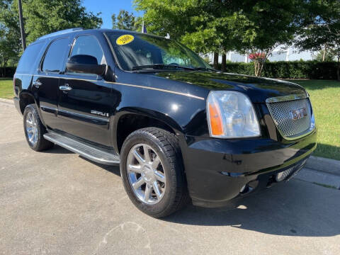 2008 GMC Yukon for sale at UNITED AUTO WHOLESALERS LLC in Portsmouth VA