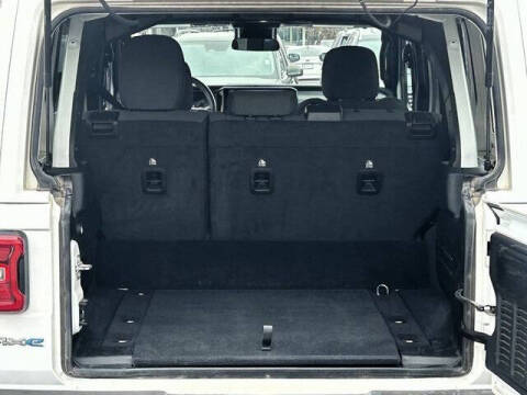 2024 Jeep Wrangler Sahara 4xe