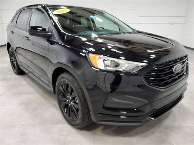 2022 Ford Edge SE