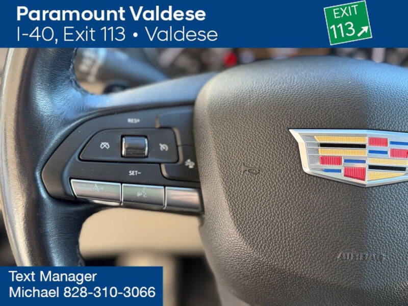 2023 Cadillac XT4 Premium Luxury