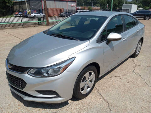 2018 Chevrolet Cruze for sale at Joe Hill's Autorama in Memphis TN