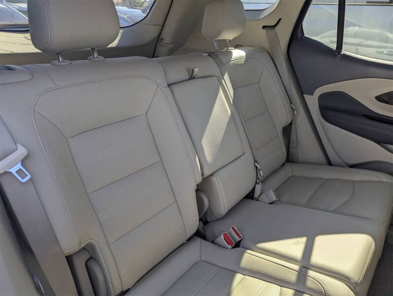 2023 GMC Terrain Denali