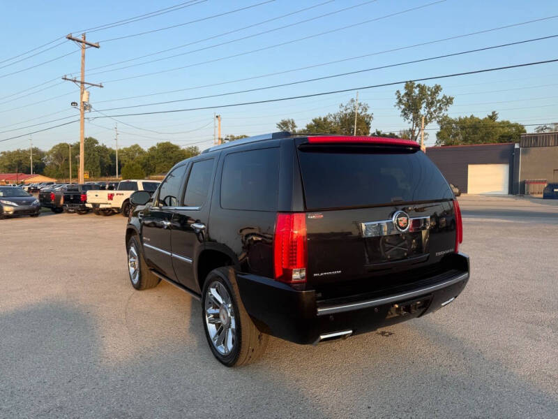 2013 Cadillac Escalade Platinum Edition
