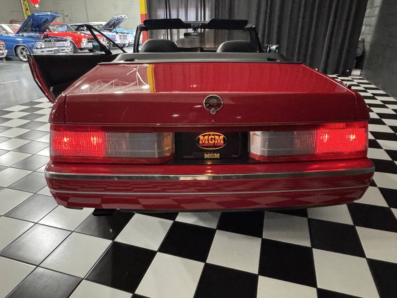 1990 Cadillac Allante 48