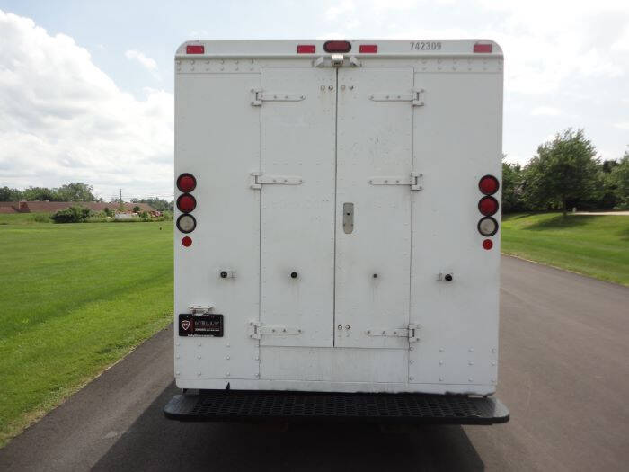 2006 Freightliner MT45 Chassis