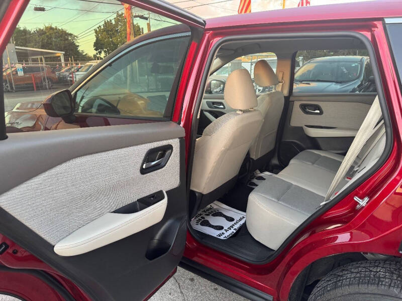 2023 Nissan Rogue SV