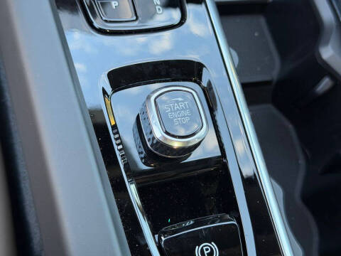 2026 Volvo XC60 T8 Plus