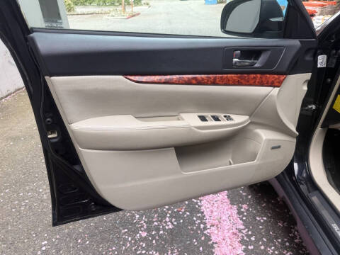 2012 Subaru Outback 2.5i Limited