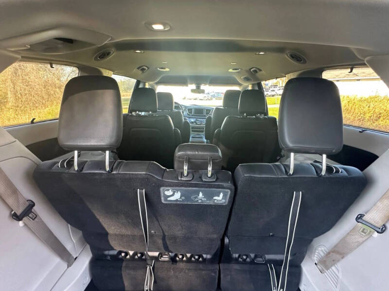 2020 Chrysler Pacifica Touring L