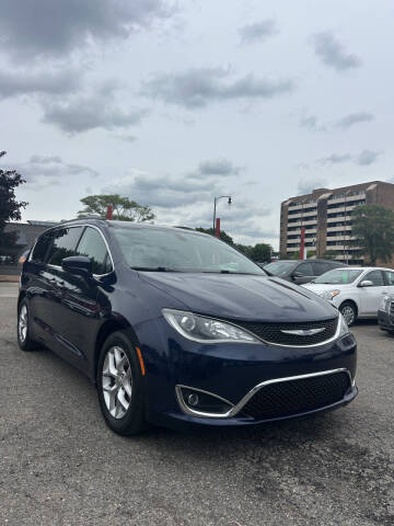 2019 Chrysler Pacifica Touring Plus
