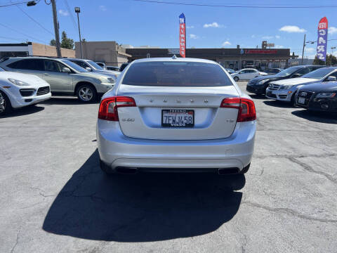 2015 Volvo S60 T5 Drive-E Premier