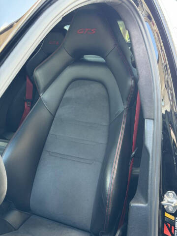 2020 Porsche Panamera GTS