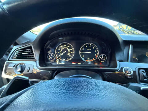 2016 BMW 5 Series 528i