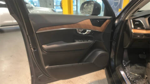 2023 Volvo XC90 B6 Plus Bright Theme 6P