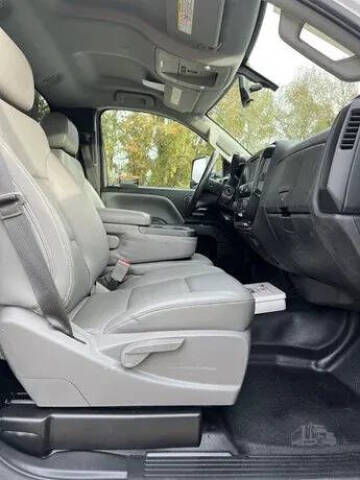 2022 Chevrolet Silverado 6500HD