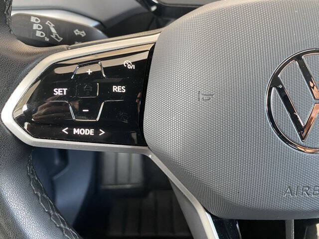2023 Volkswagen ID.4 Pro