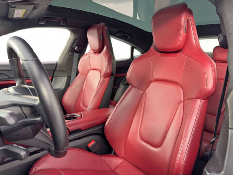 2020 Porsche Taycan Turbo