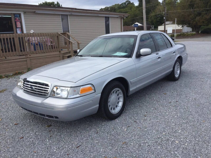 2001 Ford Crown Victoria for sale at Wholesale Auto Inc in Athens TN