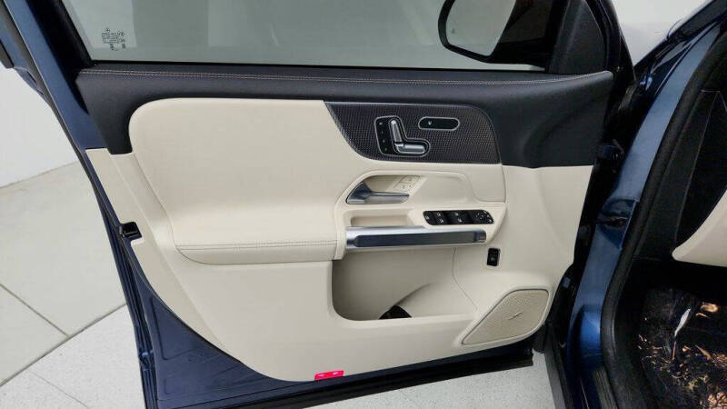 2023 Mercedes-Benz EQB EQB 250+