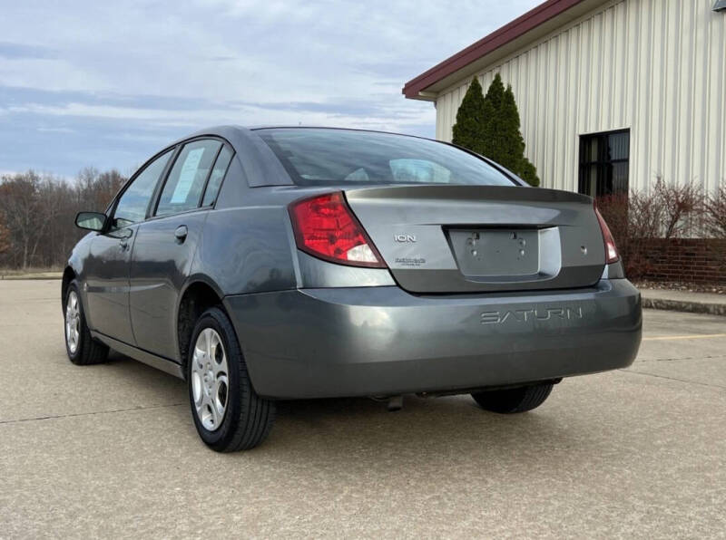 2005 Saturn Ion 2