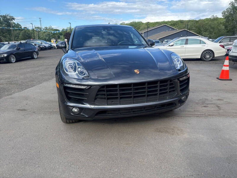 2017 Porsche Macan