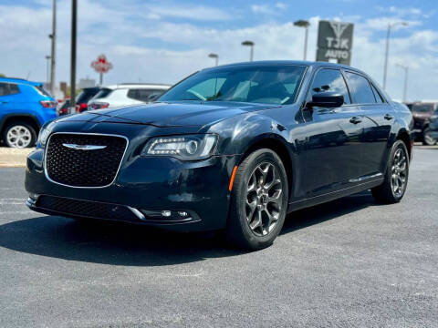 2017 Chrysler 300