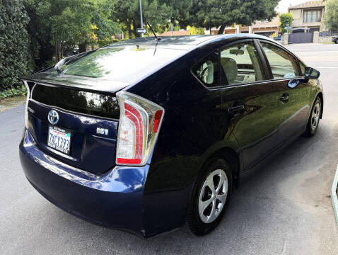 2012 Toyota Prius Two