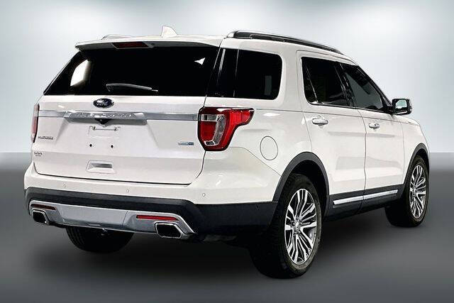 2017 Ford Explorer Platinum