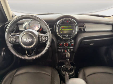 2017 MINI Hardtop 4 Door Cooper