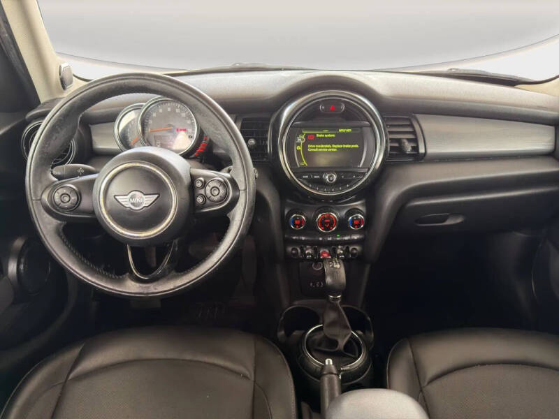 2017 MINI Hardtop 4 Door Cooper