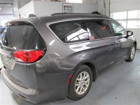 2020 Chrysler Voyager LXi