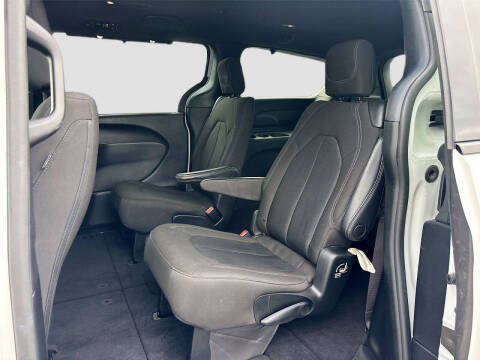 2021 Chrysler Pacifica Touring