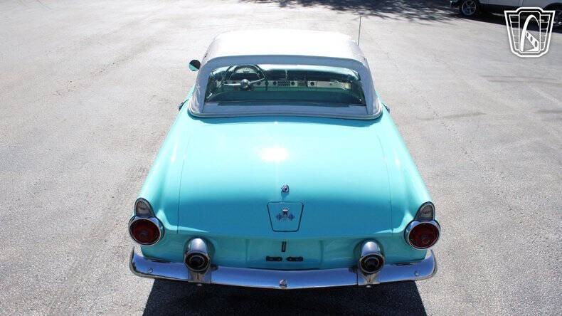 1955 Ford Thunderbird