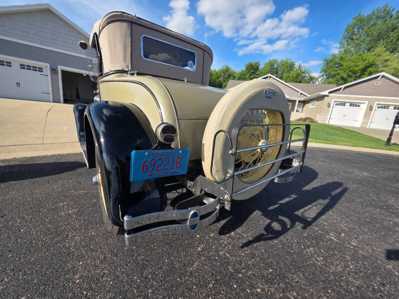 1928 Ford Roadster