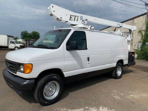 2005 Ford E-Series E-350 SD