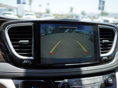 2023 Chrysler Pacifica Plug-In Hybrid Limited