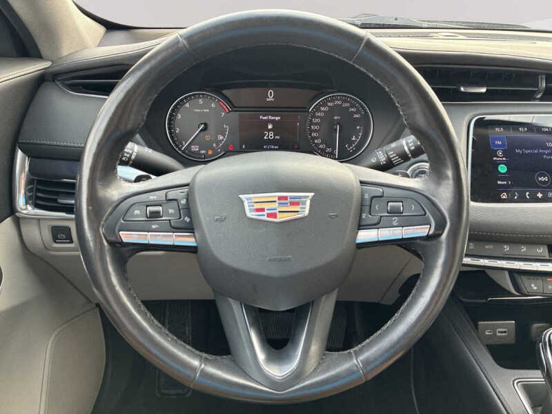 2023 Cadillac XT4 Luxury
