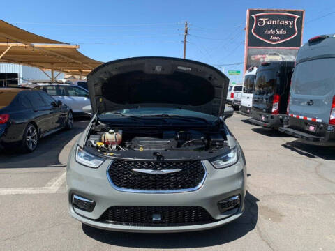 2023 Chrysler Pacifica Touring L
