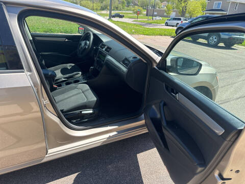 2015 Volkswagen Passat 1.8T S