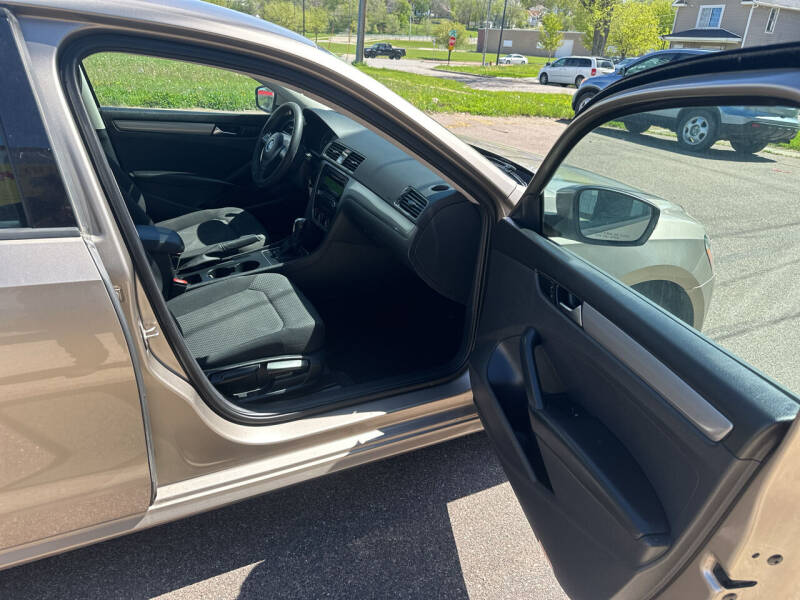 2015 Volkswagen Passat 1.8T S