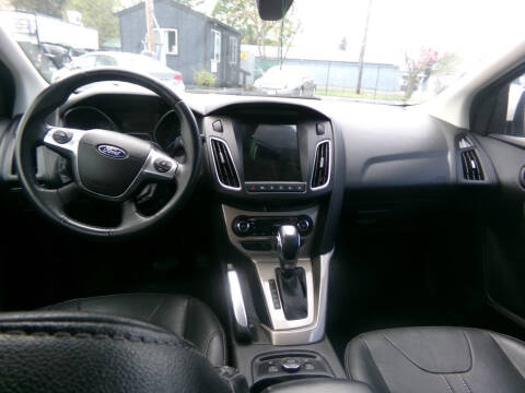 2012 Ford Focus SEL
