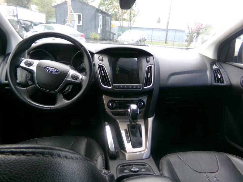 2012 Ford Focus SEL
