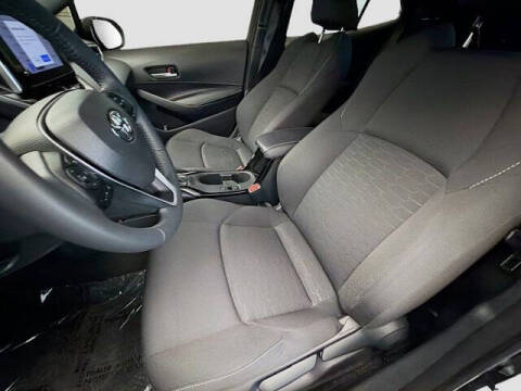 2025 Toyota Corolla Hatchback SE