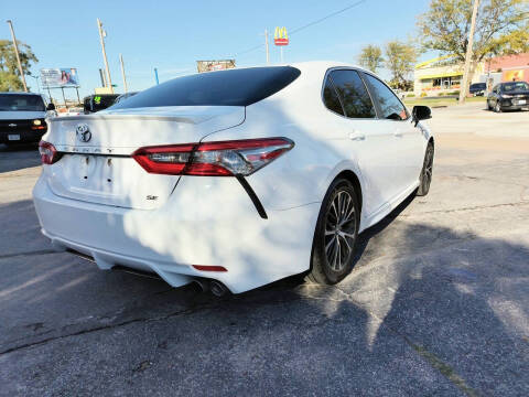 2018 Toyota Camry SE