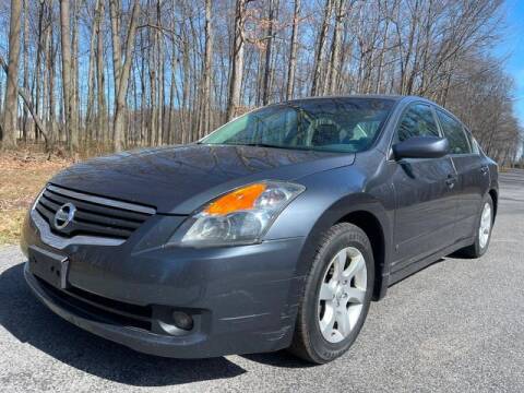 2008 Nissan Altima for sale at GOOD USED CARS INC in Ravenna OH