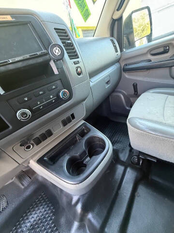 2013 Nissan NV 1500 S