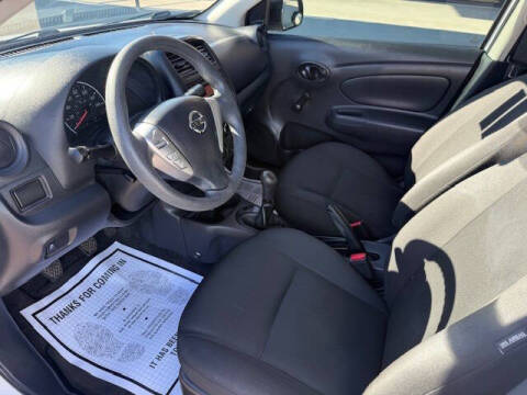 2015 Nissan Versa 1.6 S