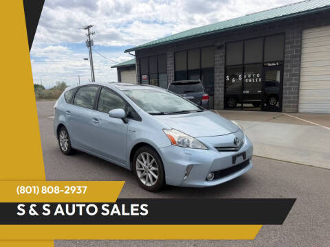 2012 Toyota Prius v Five